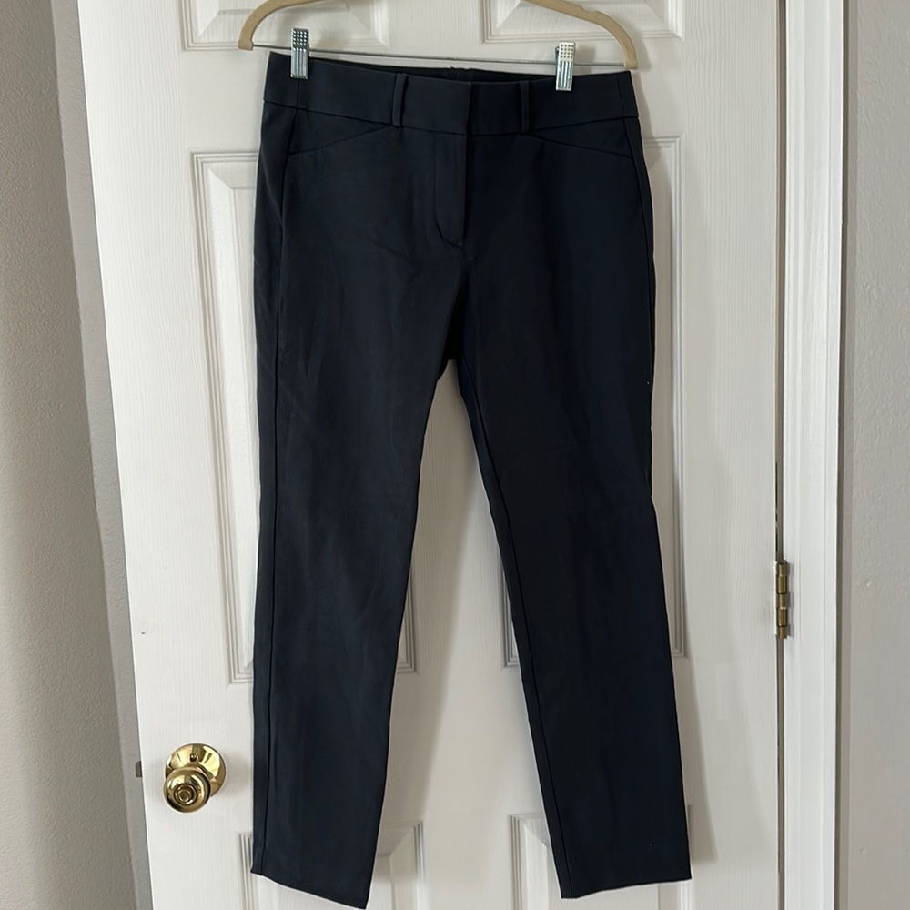 LOFT cropped grey slacks size 6